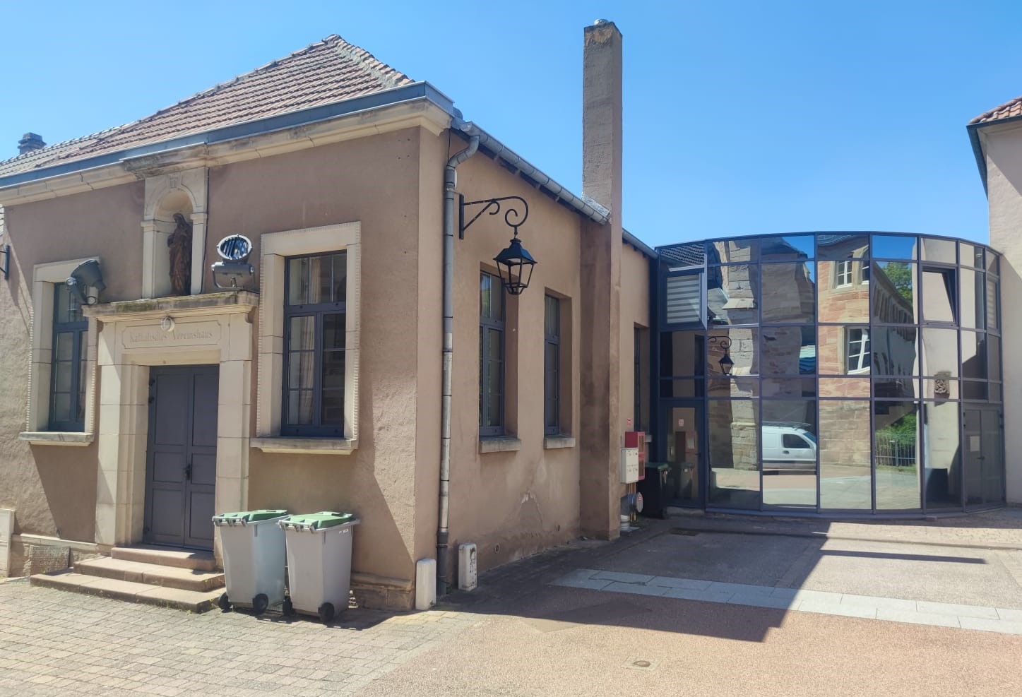 FDC